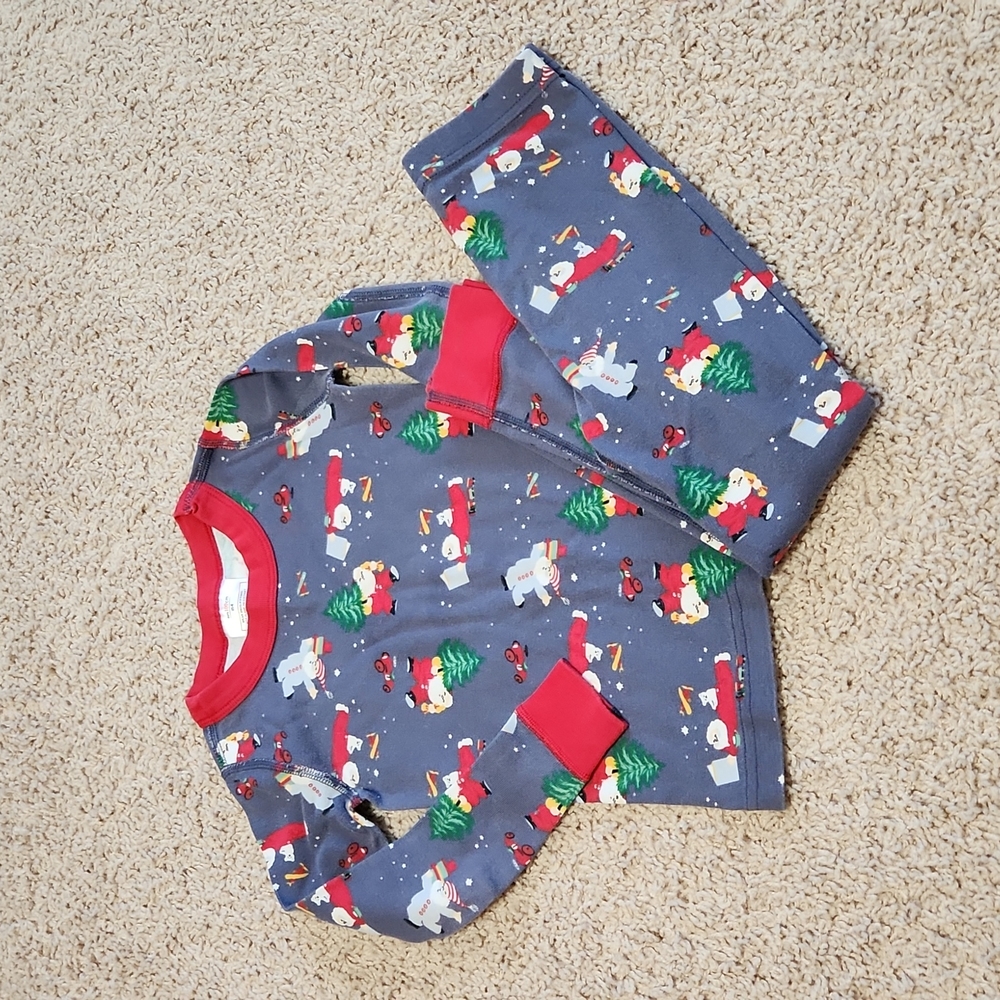 Hanna Andersson 100 4 Santa Christmas long sleeve pajamas
